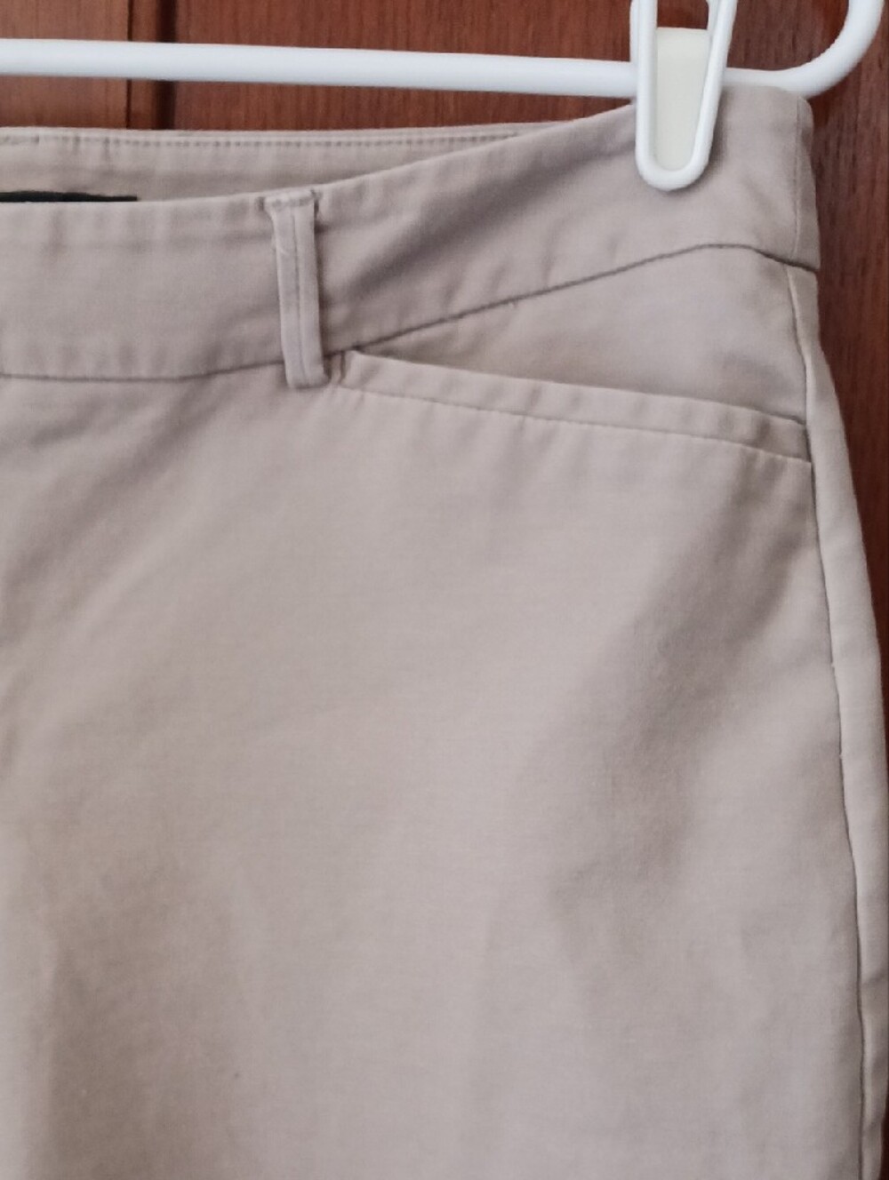 Apt. 9 Women's Khaki Bermuda Shorts - Picture 5 of 16
